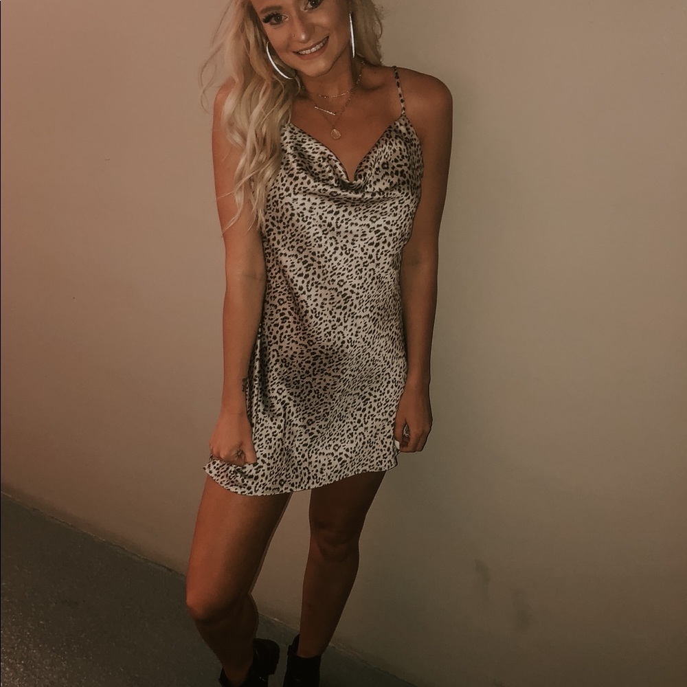 SIZE SMALL CHEETAH DRESS🤪